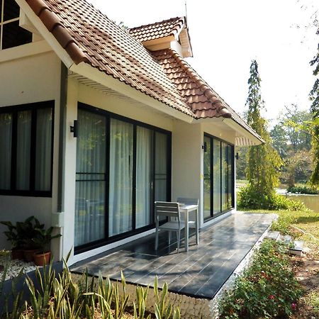 Sappraiwan Elephant Resort & Sanctuary Kaengsopha Номер фото