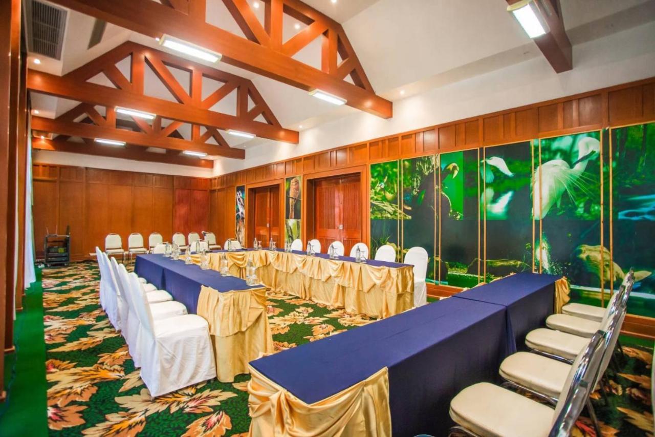 Sappraiwan Elephant Resort & Sanctuary Kaengsopha Екстер'єр фото