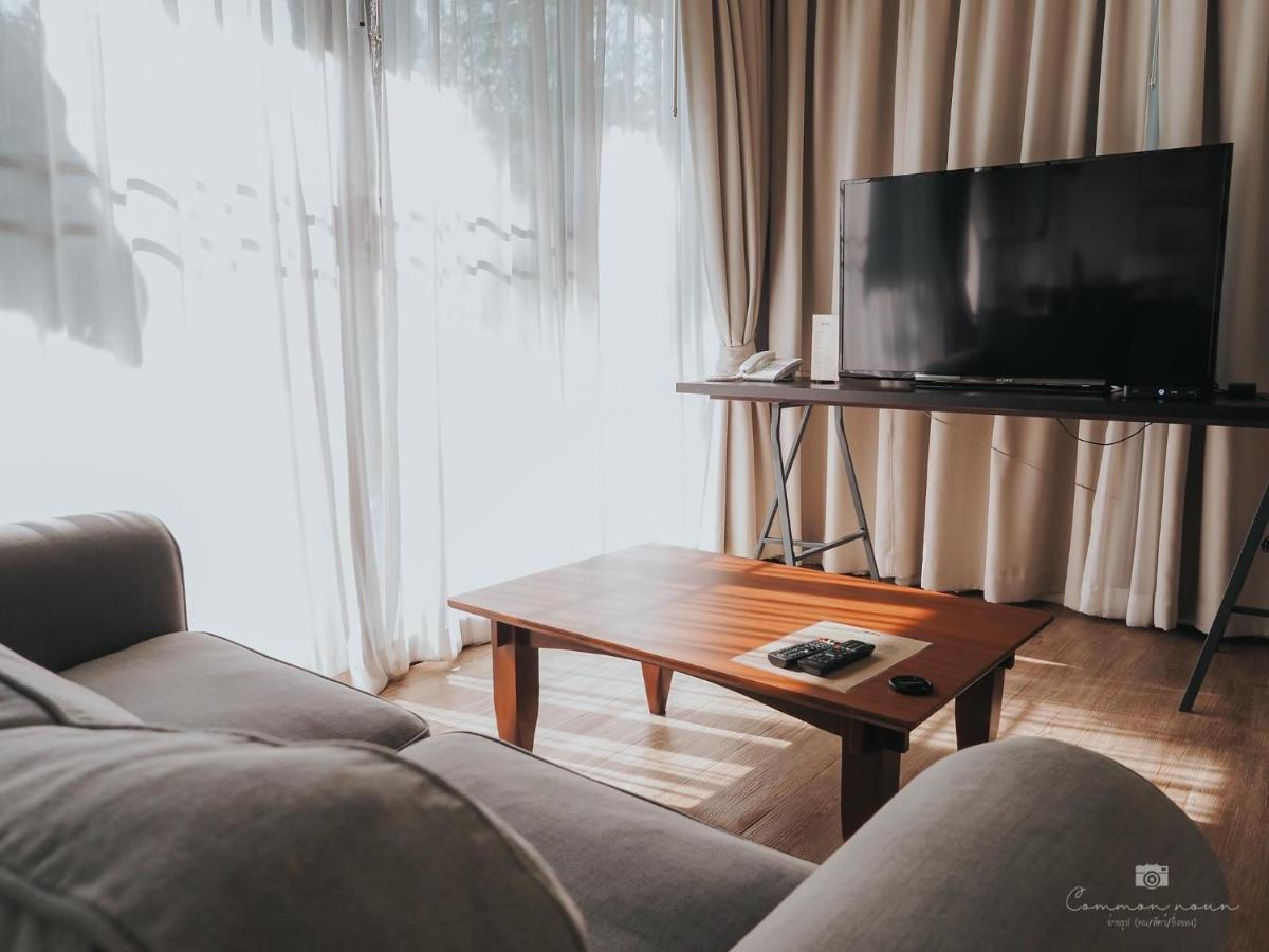 Sappraiwan Elephant Resort & Sanctuary Kaengsopha Екстер'єр фото